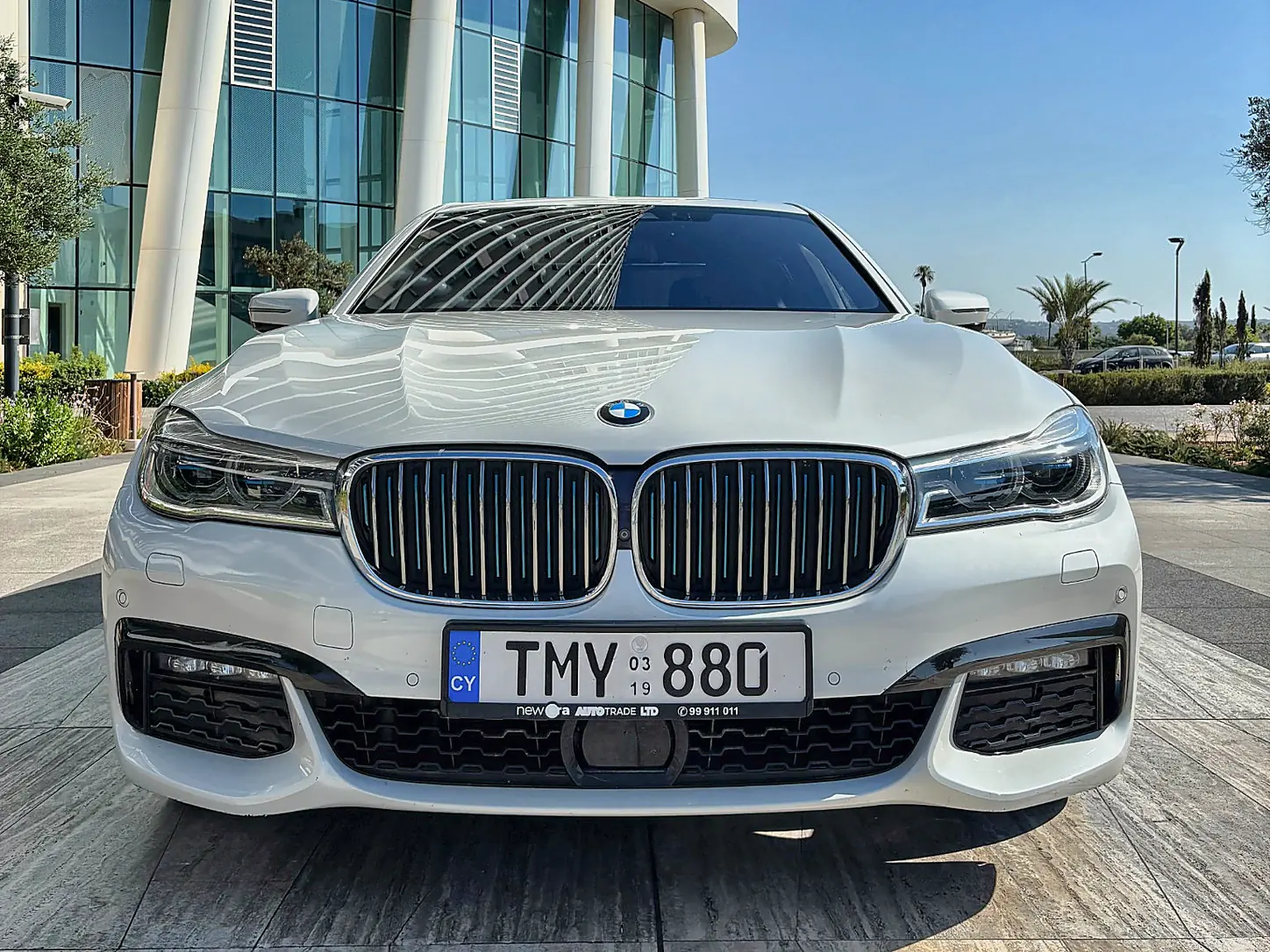 BMW 740e M Sport - front grille and M Sport styling